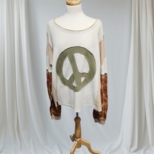 Oli & Hali Peace Sign Blouse - Cream and Olive